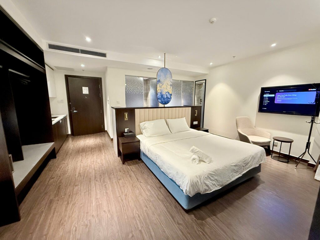 Homestay 3 Phòng Ngủ Sapphire Hạ Long Homestay 3 Phòng Ngủ Sapphire Hạ Long | Căn Rộng Cho Gia Đình, Giá Tốt 2026