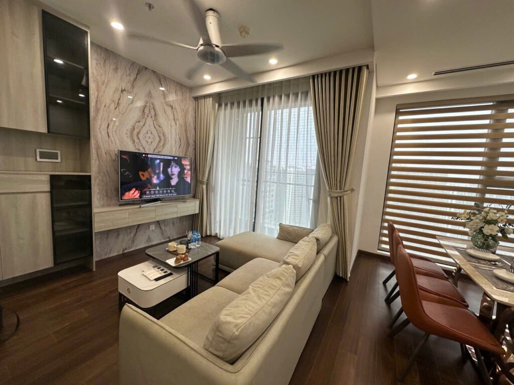 Homestay Masteri West Heights Có Ban Công | Căn Hộ Đẹp, Tầng Cao