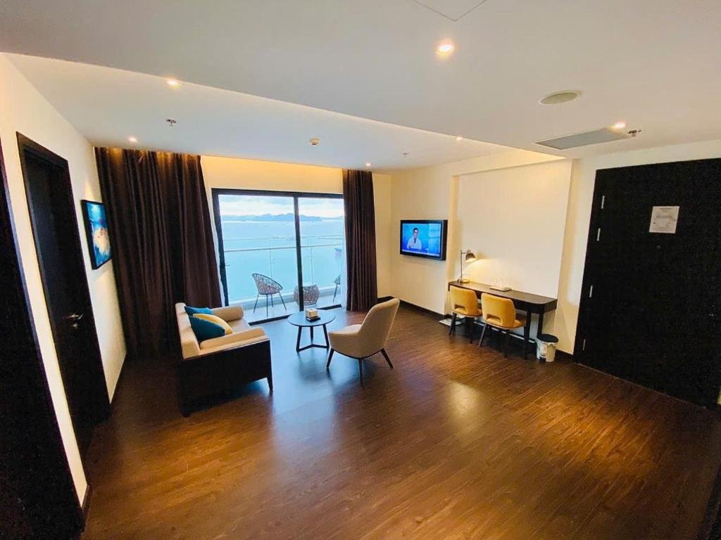 Homestay Sapphire Hạ Long | View Vịnh Đẹp, Giá Tốt 2026