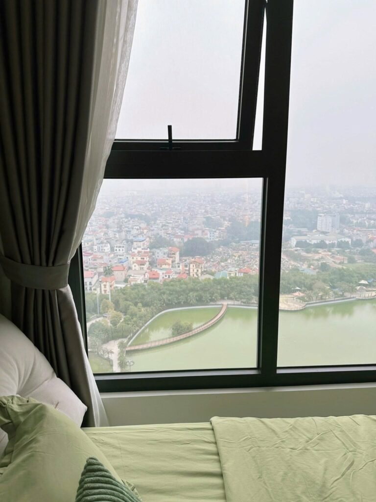 Homestay Smart City Có View Đẹp | Ngắm Thành Phố, Công Viên Từ Căn Hộ Cao Tầng