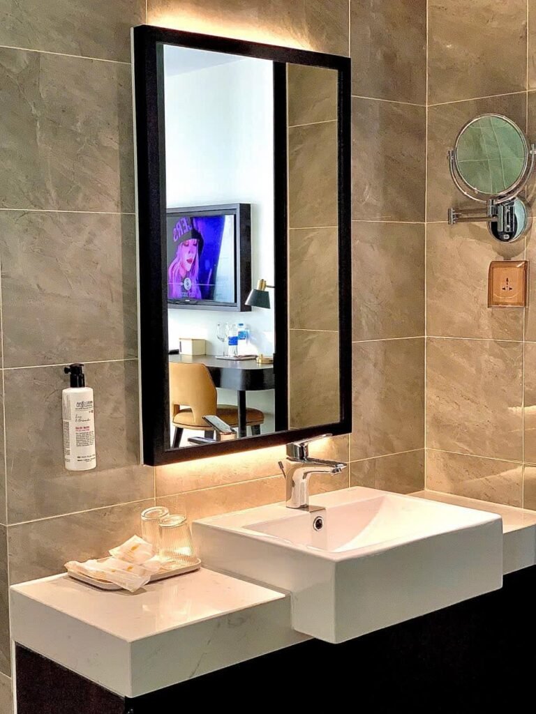 Homestay Studio Sapphire Hạ Long | View Vịnh Đẹp, Giá Tốt 2026