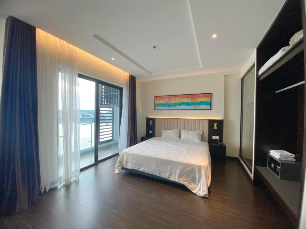 Homestay Studio Sapphire Hạ Long | View Vịnh Đẹp, Giá Tốt 2026